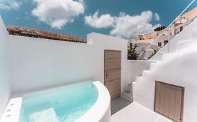 Akri Santorini With Heated Jacuzzi
