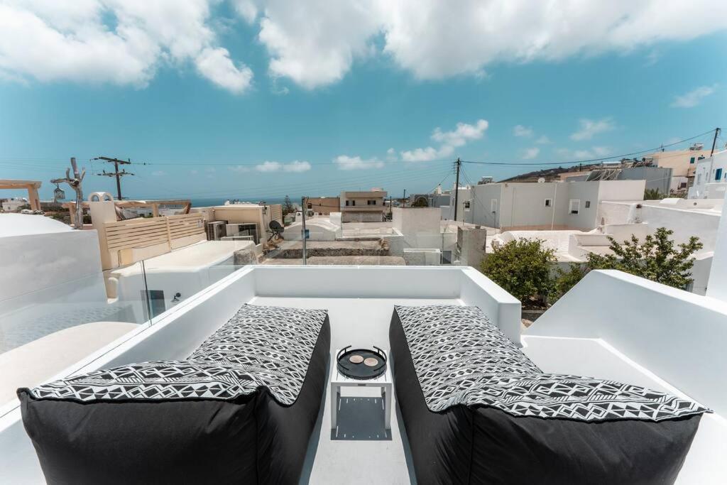 Akri Santorini With Heated Jacuzzi Villa Emporio  Exterior photo