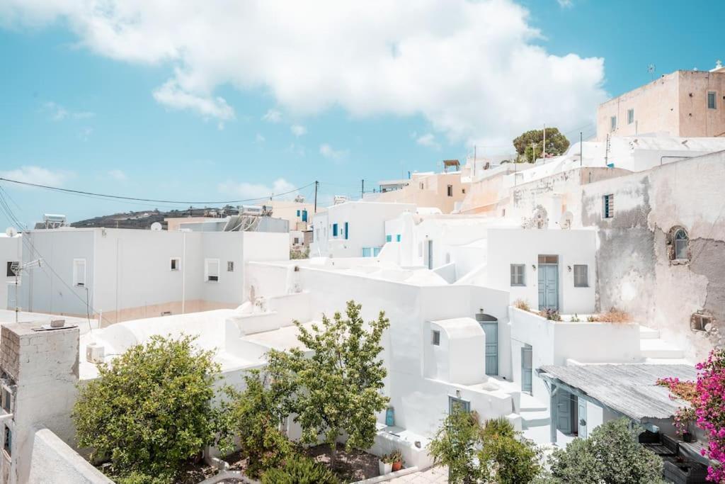 Akri Santorini With Heated Jacuzzi Villa Emporio  Exterior photo